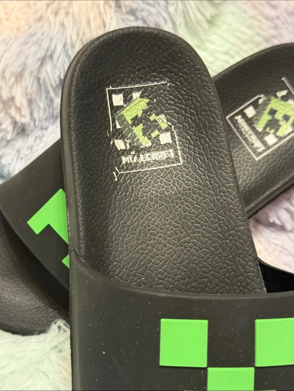 MINECRAFT Kids Black Slides with Green Pixel Design